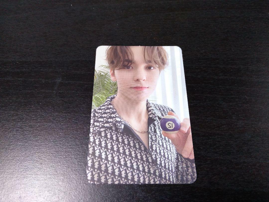 Tarjeta fotográfica oficial Seventeen Vernon Your Choice Un lado Otro al lado de la PC 