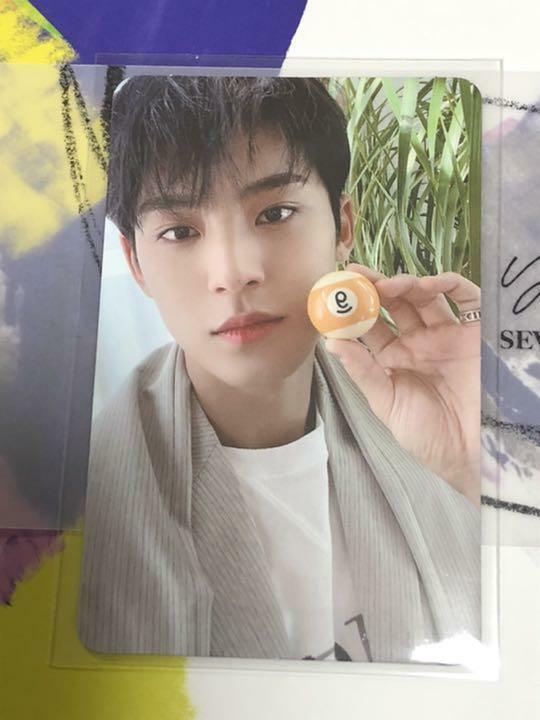 Diecisiete Mingyu Your Choice Tarjeta fotográfica oficial Un lado Otro Al lado de la PC 