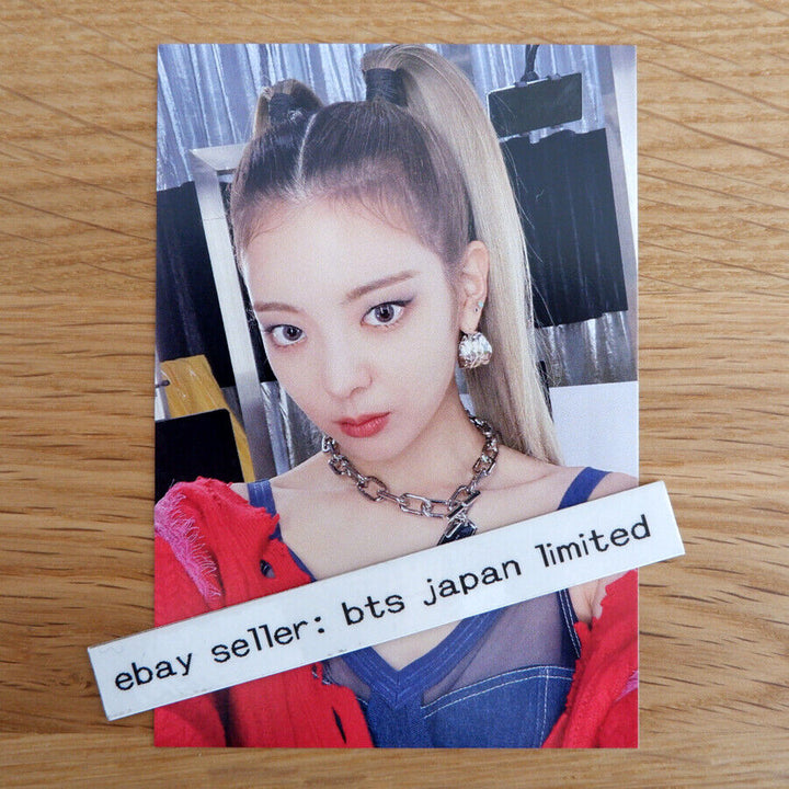 ITZY CRAZY IN LOVE Japan Tower Records Benefit Official Photo card Photocard POB