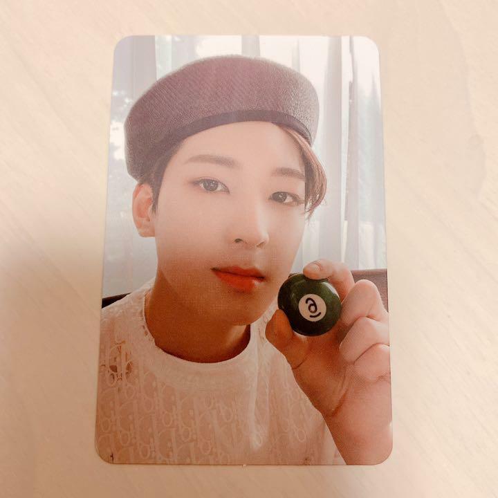 Tarjeta fotográfica oficial Seventeen Wonwoo Your Choice Un lado Otro lado Al lado de la PC 