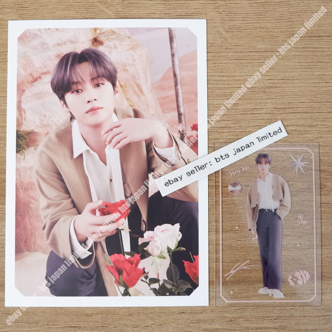 Stray kids 2023 Season’s Greetings S-318 Official Clear Photocard + Postcard set