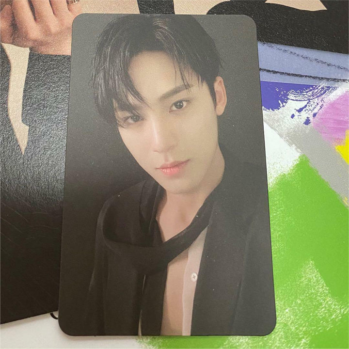 Diecisiete Mingyu Your Choice Tarjeta fotográfica oficial Un lado Otro Al lado de la PC 