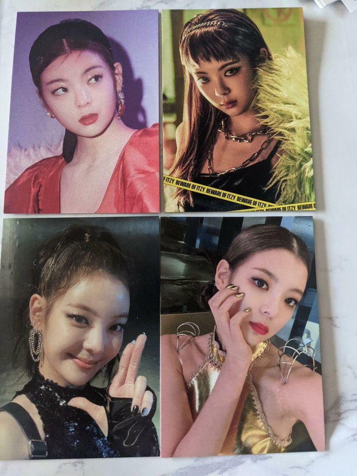 ITZY LIA GUESS WHO TOWER RECORDS Official 4 cards set Photo card Photocard