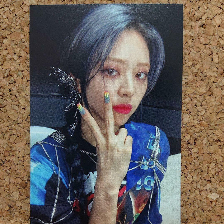 ITZY YUNA GUESS WHO TOWER RECORDS Juego oficial de 4 tarjetas Tarjeta fotográfica 