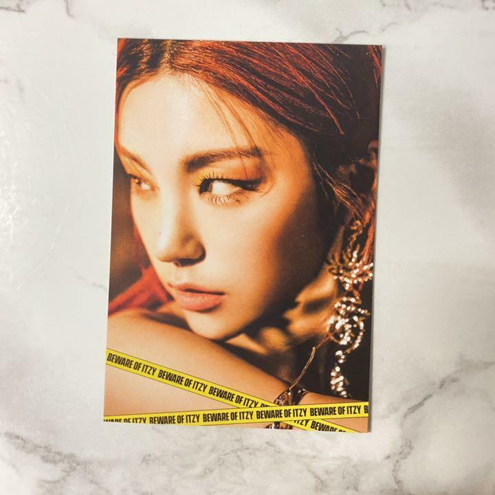 ITZY YEJI GUESS WHO TOWER RECORDS Juego oficial de 4 tarjetas Tarjeta fotográfica Tarjeta fotográfica 