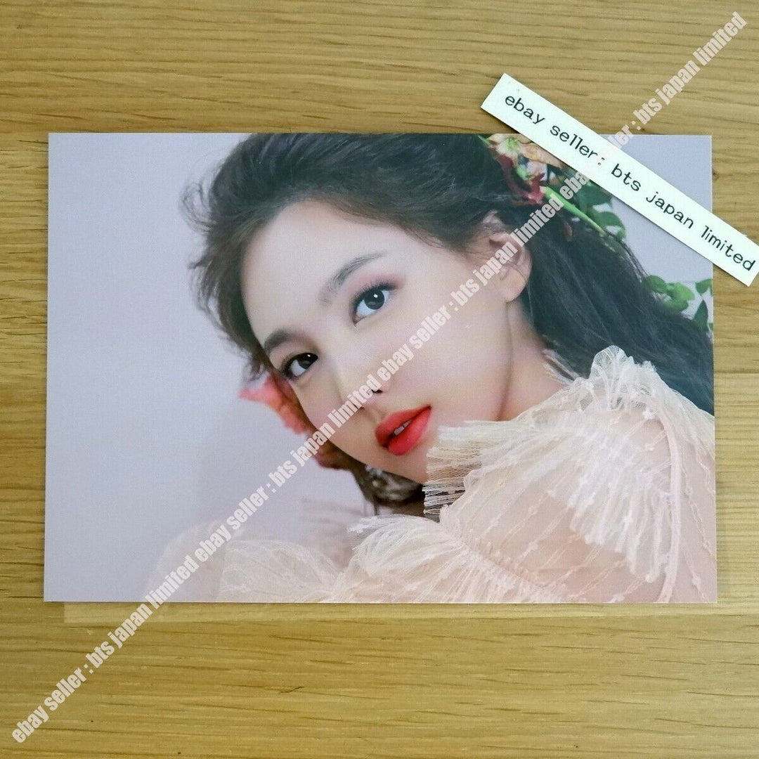 TWICE OFFICIAL SEASON’S GREETINGS 2020 Photocard set of 9 ILLUSION photo card