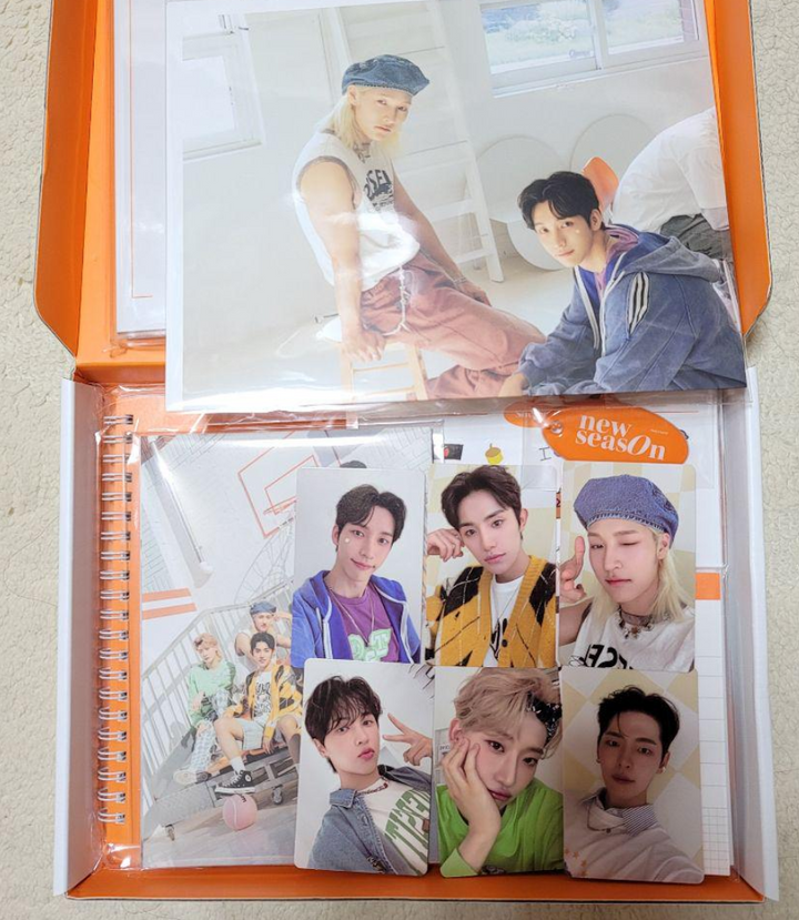 Full set OnlyOneOf 2024 SEASON’S GREETINGS newseasOn Photocard , Cal newseason