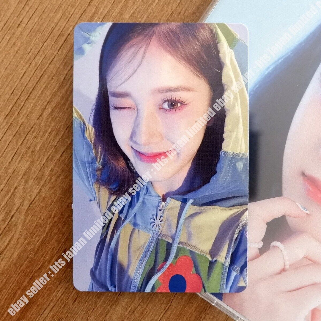 STAYC J POPPY Solo ver. CD + Official Photocard set Photo card PC