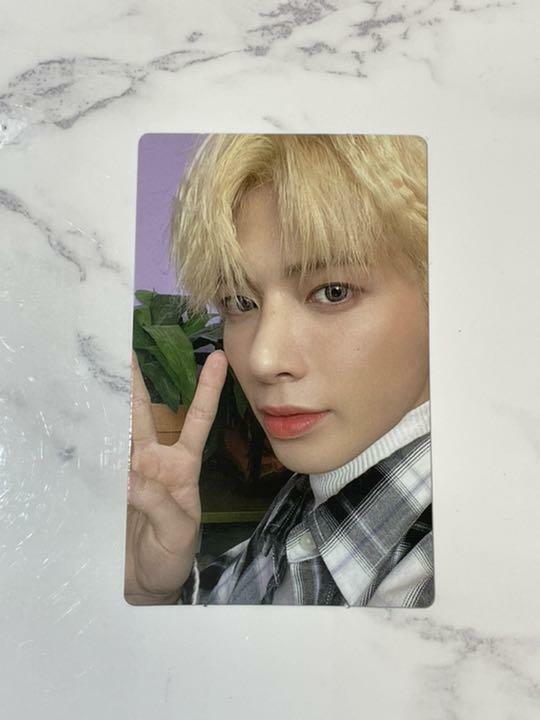 TXT TAEHYUN BLUE HOUR R ver Official Photocard  TOMORROW X TOGETHER Photo card