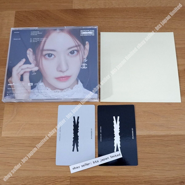 Sakura LE SSERAFIM FEARLESS Solo CD + 2Photocard + 1Sticker set PC LESSERAFIM